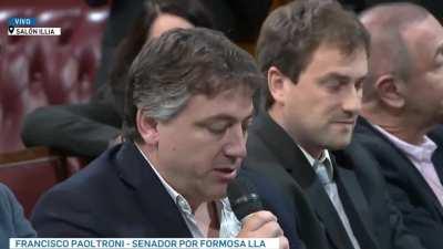 El Senador Paoltroni Con El Cuento De La Bella Durmient