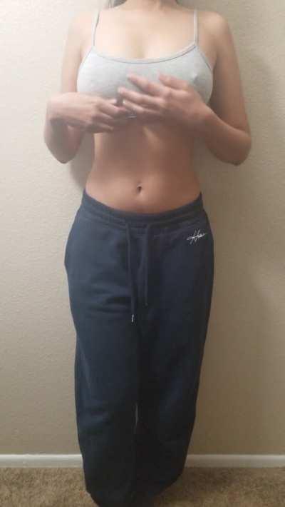 Who Wants To Fuck In Sweats Realgirls