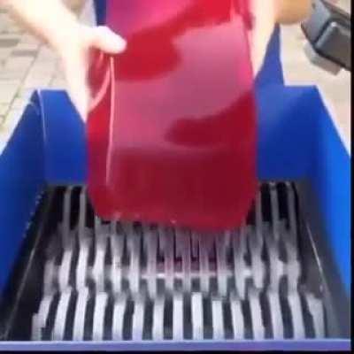 Ever heard the horrific sounds of Jelly being crushed?