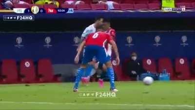 Messi skill against Paraguay