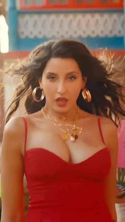 Nora Fatehi hot ð¥µ