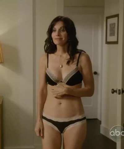 Courtney Cox