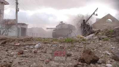 Urban combat in Mariupol - 152mm self-propelled artillery used in direct fire mode