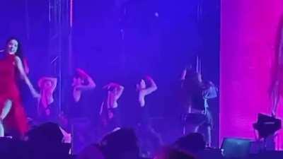 221119 BLACKPINK WORLD TOUR [BORN PINK] LOS ANGELES Day 1 | Jisoo &amp;amp; Camila Cabello - ‘Liar’