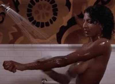 Pam Grier &quot;Friday Foster&quot; 1975