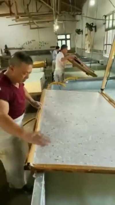 Traditional Chinese paper making