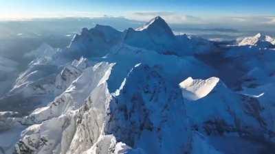 Flying a drone from the top of Mount Everest