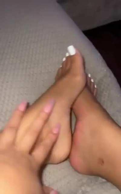 👣🍯