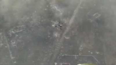 Another instace of the use of a nethsooter from a Ukrainian drone onto a Russian Mavic drone