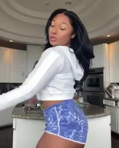 Fine ass 😍