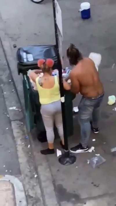 Local vs. Migrants in the heart of the loop (downtown Chicago). From bottles to bullets. Happened today, apparently