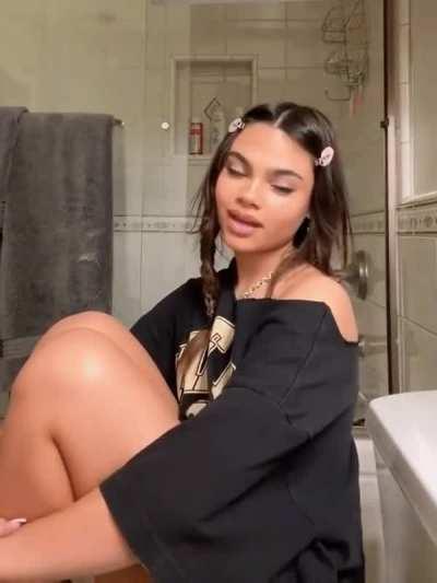 bathroom vibe