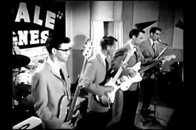 Dick Dale playing Misirlou (1963)