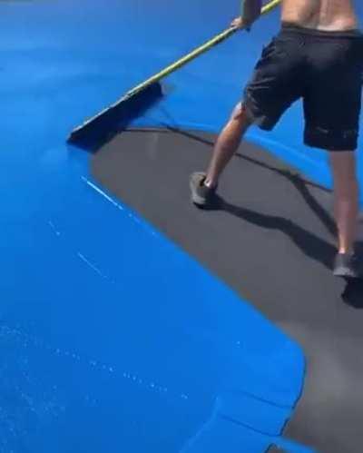 Painting a court is so satisfying to watch!