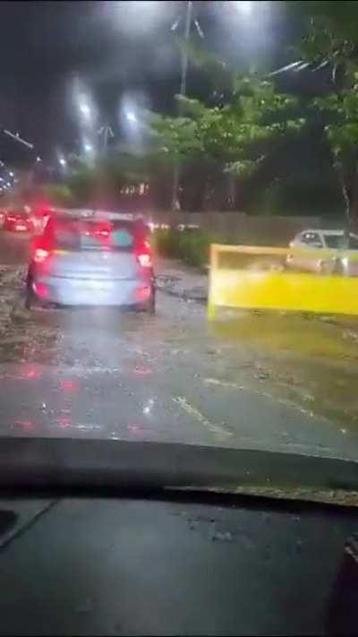 I love Hyderabad but we definitely need better roads!(This is not me, source is Twitter)