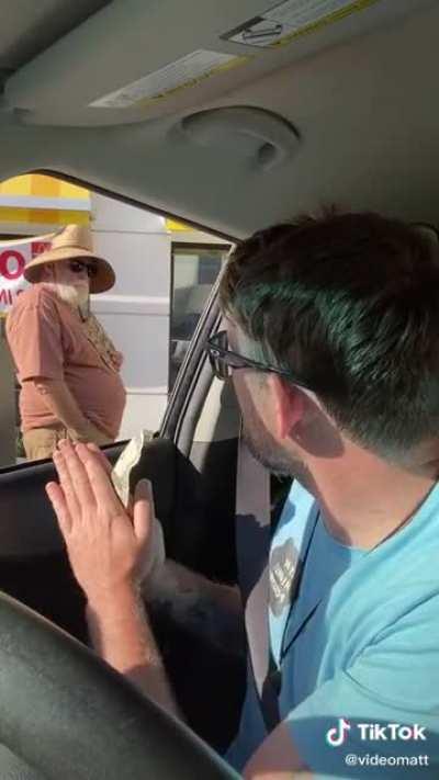 Idiot In Car Harassing Homeless Man At McDonald’s Drive Thru 🤷🏼‍♂️