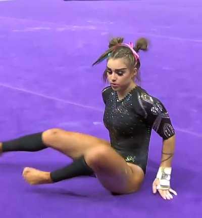 Gymnasten - ðŸ”¥ LSU gymnast intentionally being a show girl . : Hottest...
