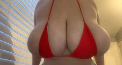 Naturally massive boobs! 38L (OC)