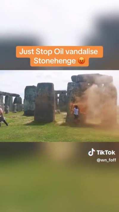 Just stop oil protestors vandalize the Stonehenge