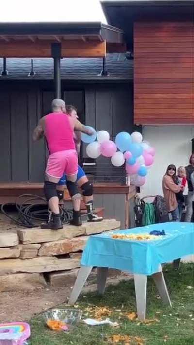 Using pro wrestling for gender reveal