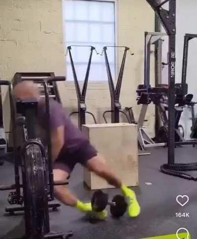 WCGW filming yourself at gym