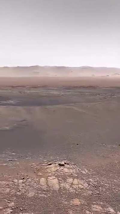 FASCINATING MARS clip sent by 'Curosity'