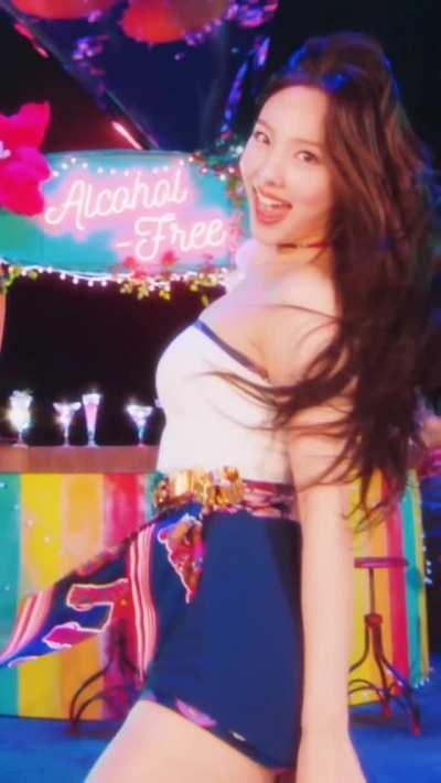 Nayeon 🍸