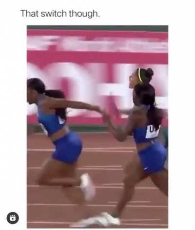 The Speed and Switch of This Relay Team