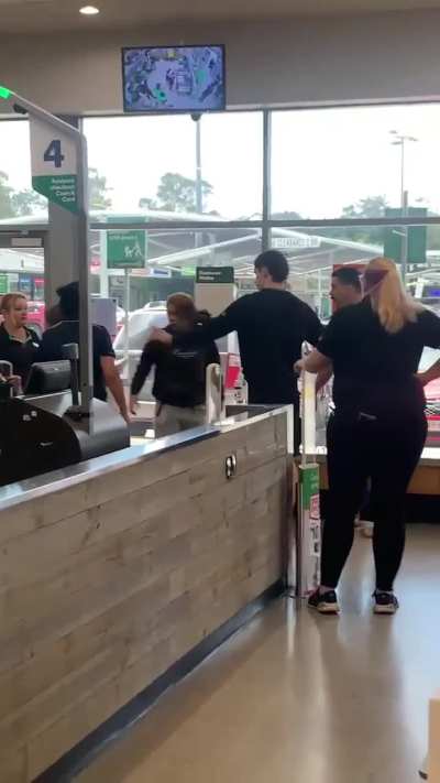 Thieves Confronted at Woolworths