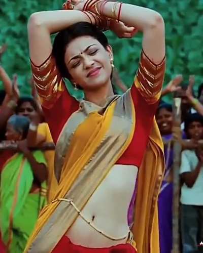 Kajal hot navel ( vintage) 😘