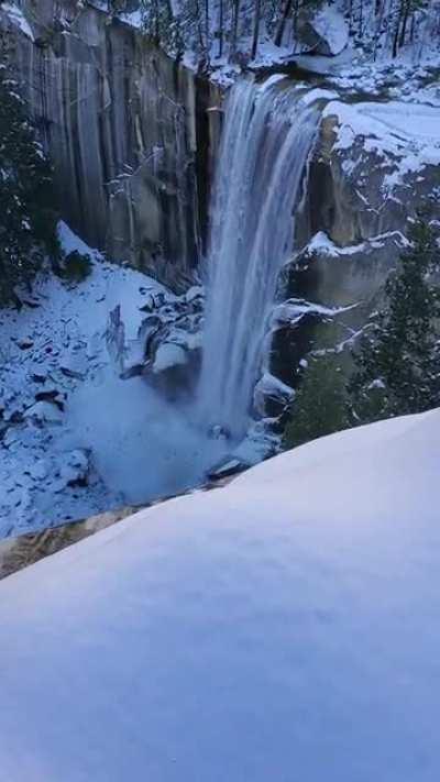 🔥 Looking down on a snowy Vernal Fall, Yosemite National Park, CA