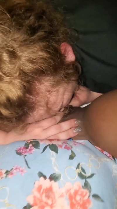 Met her on Facebook dating & she never tasted a ebony pussy before 😈 My boyfriend & I slutted her out & I enjoyed squirting all over her face & my boyfriend's bwc 🍆💦