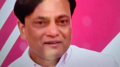 Pradeep gupta ,who predicted 400+ seats for BJP crying live on national television