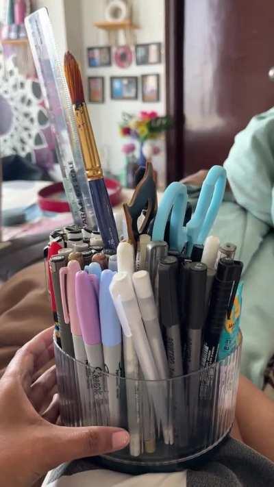 For all the stationary lovers!! This is only like 10% of what I have. Any other stationary hoarders ? 🤣