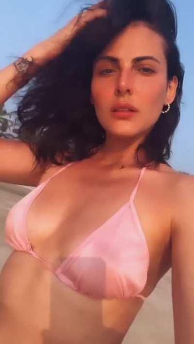 Mandana Karimi the sexiest Milf 🔥❤️ Walking at Beach in Pink Bikini 😍