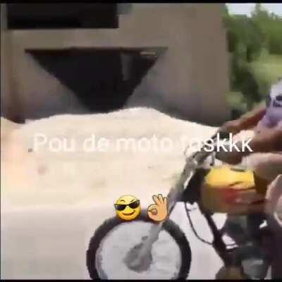 POU DE MOTO (n sei se alguem ja postou ou n)