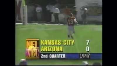 [Highlight] Today marks 76 days until the 2021 NFL Season Starts! Let’s remember when QB Steve Bono faked the entire world and ran for a 76 yard TD back in 1995 against the Cardinals. Chiefs would win, 24-3.