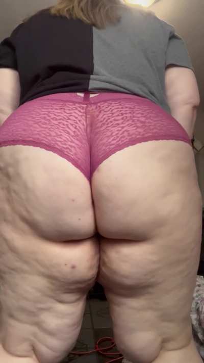 Tell me what you would want to do to this ass! 