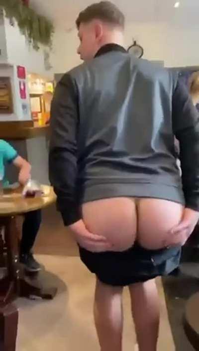 Spread Those Cheeks