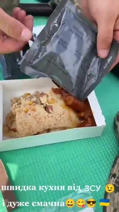 Ukrainian soldier eating Korean-supplied MRE