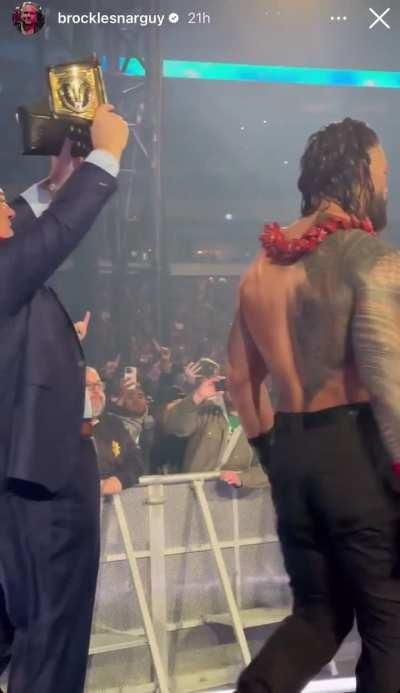 This close up footage of Roman Reigns at WrestleMaia 40 is so cold!! (Credit: BrockLesnarGuy)