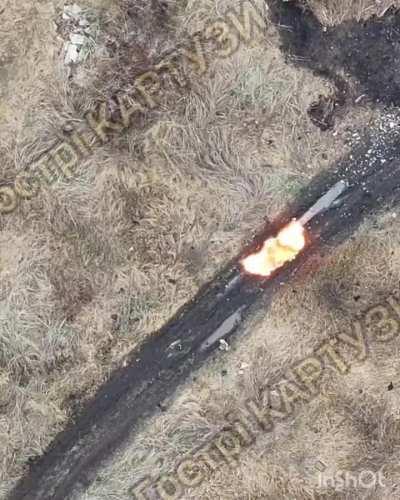 Multiple drone drops on Russian troops along the same stretch of road. Kupyansk direction.