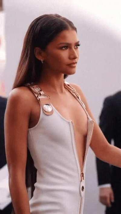 Zendaya on Louis Vuitton Spring Summer 2024 show