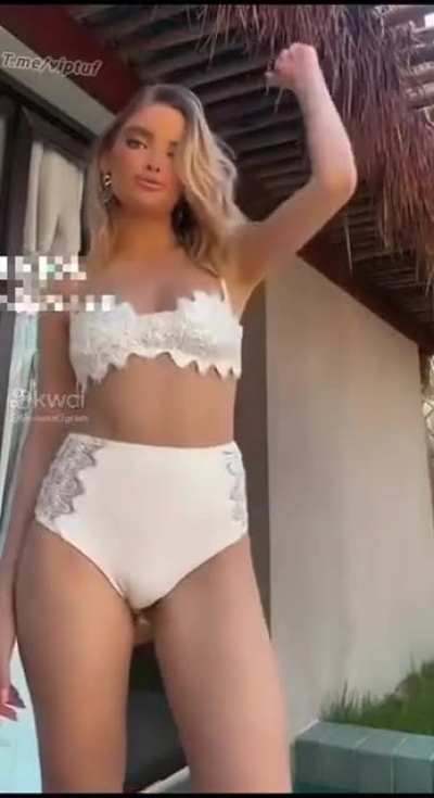 GIOVANA CHAVES PROVOCANDO MUITO