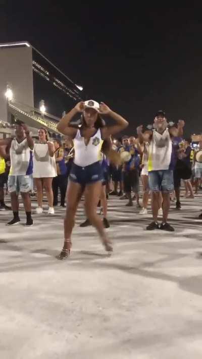 Mesmerizing Samba Dancing by Brazilian Girl