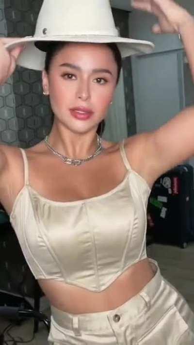 Yassi Pressman