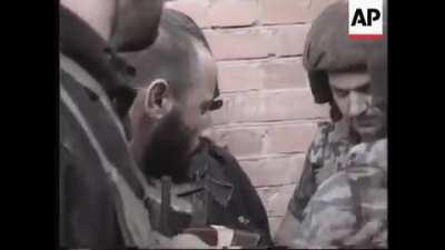 Chechen Rebels take Russian tank crew prisoner