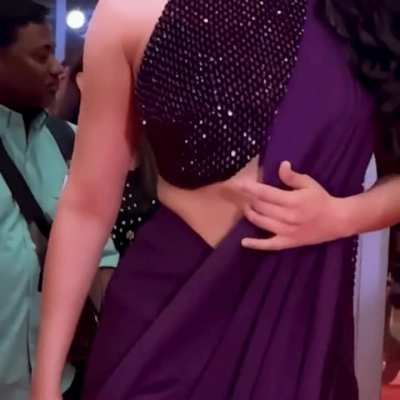 Shruti Haasan Navel