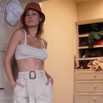 Brie Larson braless jiggle loop