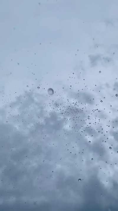 How this slow motion rain falls